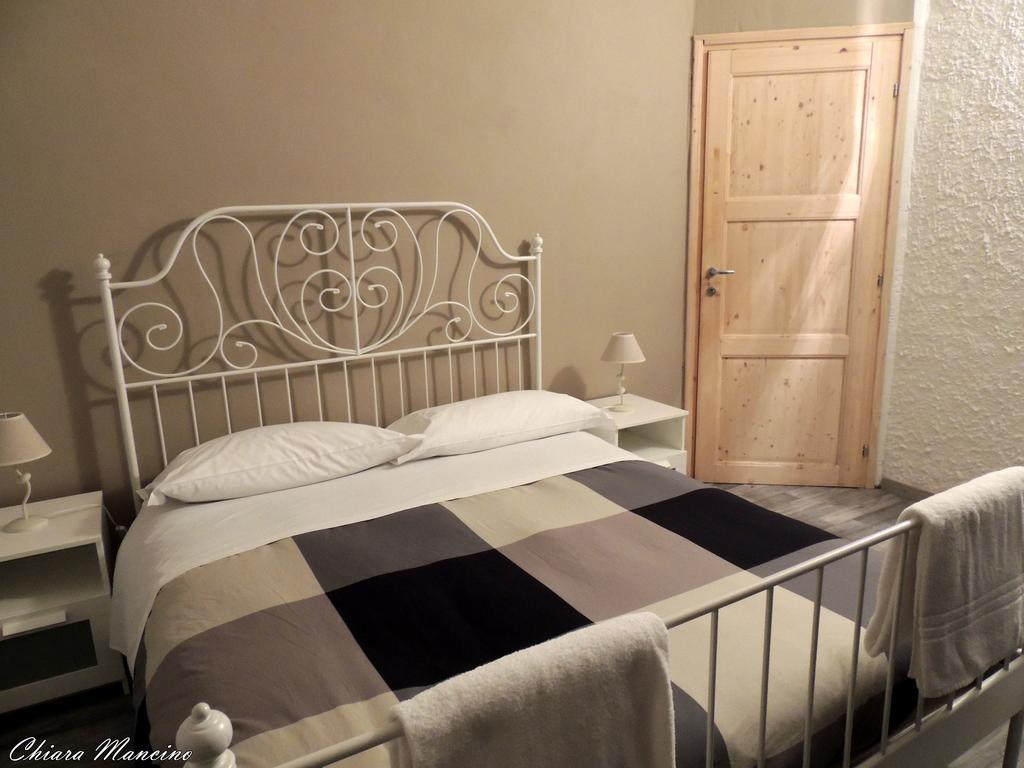 La Casa Del Colonnello Hotell Vercelli Eksteriør bilde